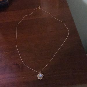 Kendra Scott rose gold necklace